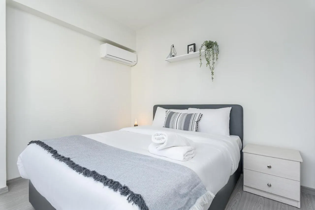 Apartment Amore 2-Br Apt By Finikoudes Larnaca